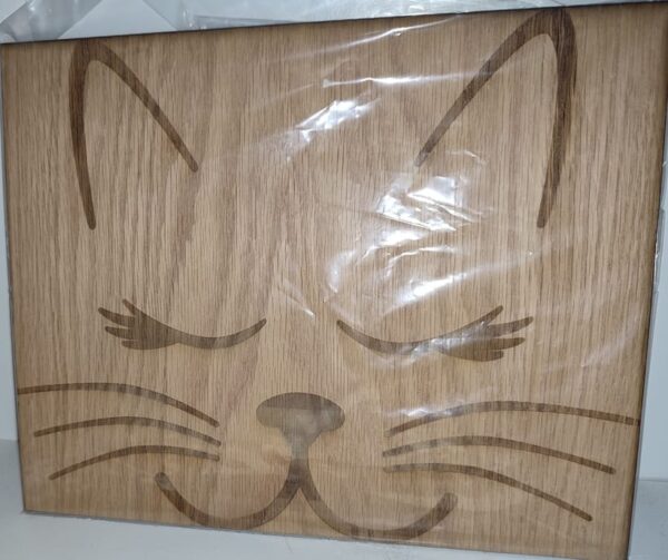 wooden cat face decor