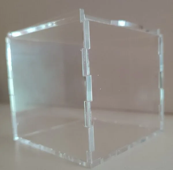 Perspex Plexiglas transparent box with flip lid - Image 2